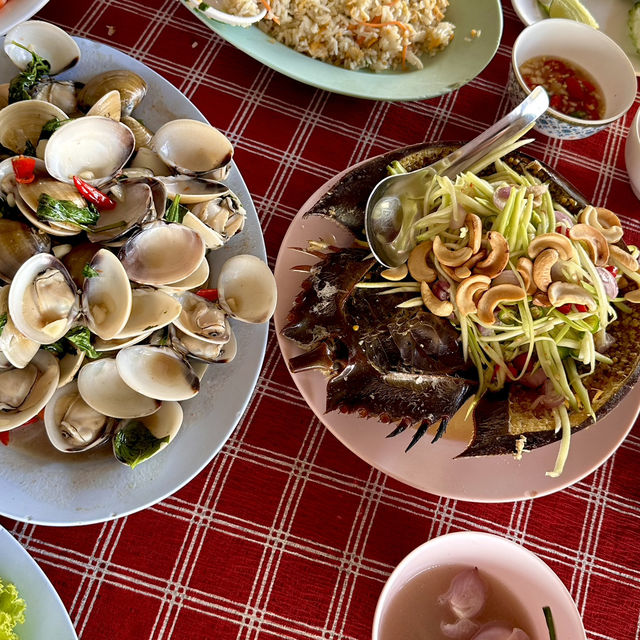 ร้านอาหารที่เด็ดที่สุดในเกาะยาวใหญ่