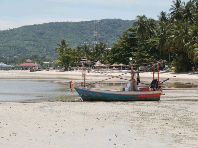 พิกัดถ่ายรูป ซากเรือร้าง ที่หาดหน้าทอน เกาะสมุย พิกัดถ่ายรูป ซากเรือร้าง ที่หาดหน้าทอน เกาะสมุย
