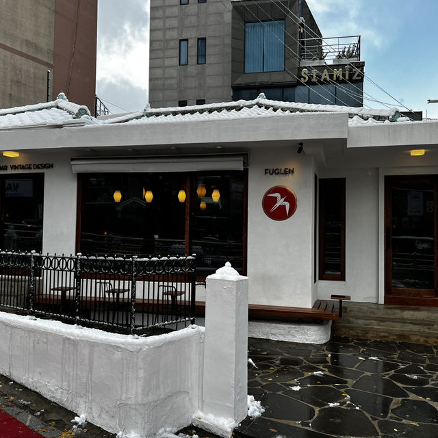 Winter Vibes at Fuglen Seoul: A Cozy Escape with Scandinavian Flair