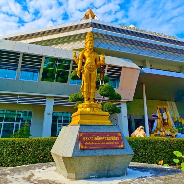 ส่องตึก พุทธวิชาลัย