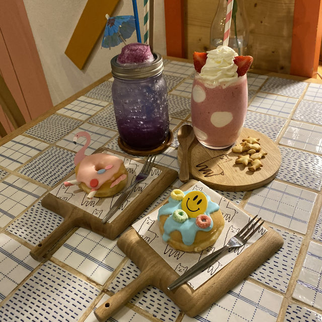 可愛すぎる！フラミンゴドーナツ🦩