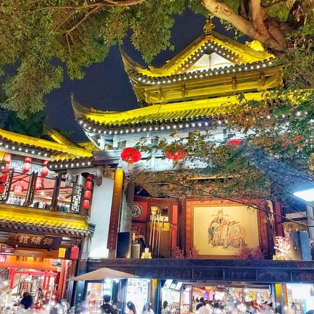 ย้อนรอยสามก๊ก @ Jinli Ancient Street