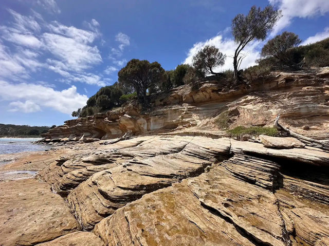 The Painted Cliffs - maria island