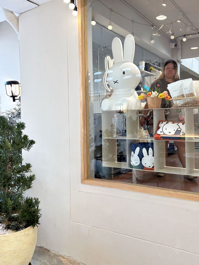 คาเฟ่กระต่าย Miffy มาเปิดที่ไทยแล้ว! 🐰