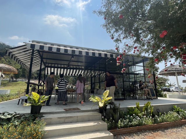 พามาฟิน คาเฟ่เปิดใหม่ Margaret Private Villa&Cafe
