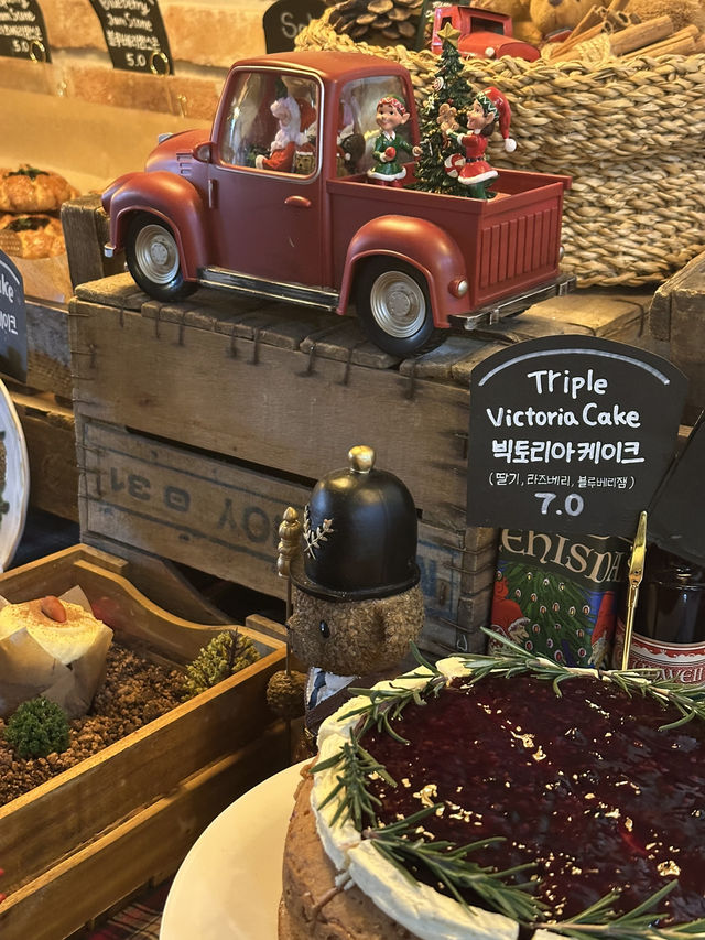 유럽 감성이 가득한 거제 카페 ‘메리 클리프’ 🎄♥️