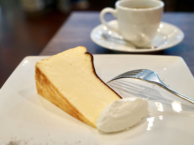 A Cozy Café Escape in the Heart of Kabukicho☕️