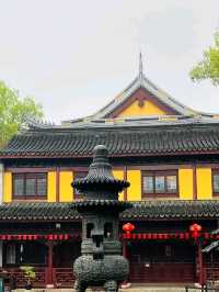 Huishan Temple: An Ancient Buddhist Monastery