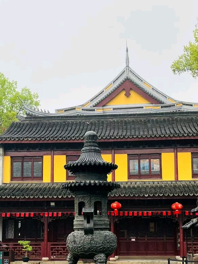 Huishan Temple: An Ancient Buddhist Monastery