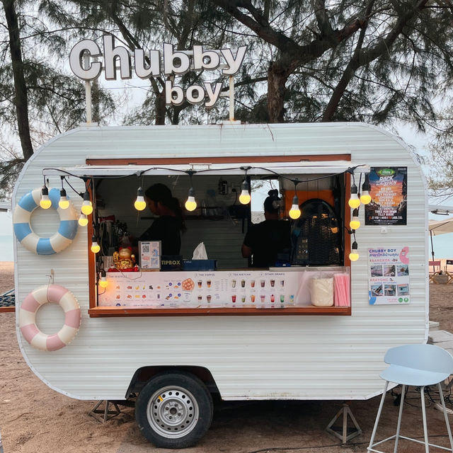 คาเฟ่ริมทะเลระยอง Chubby boy on diet