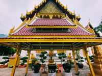 泰國曼谷湄南河畔著名古跡皇家寺廟景點：Wat Uthai Tharam，雄偉泰式寺廟建築群，適合打卡拍照📸