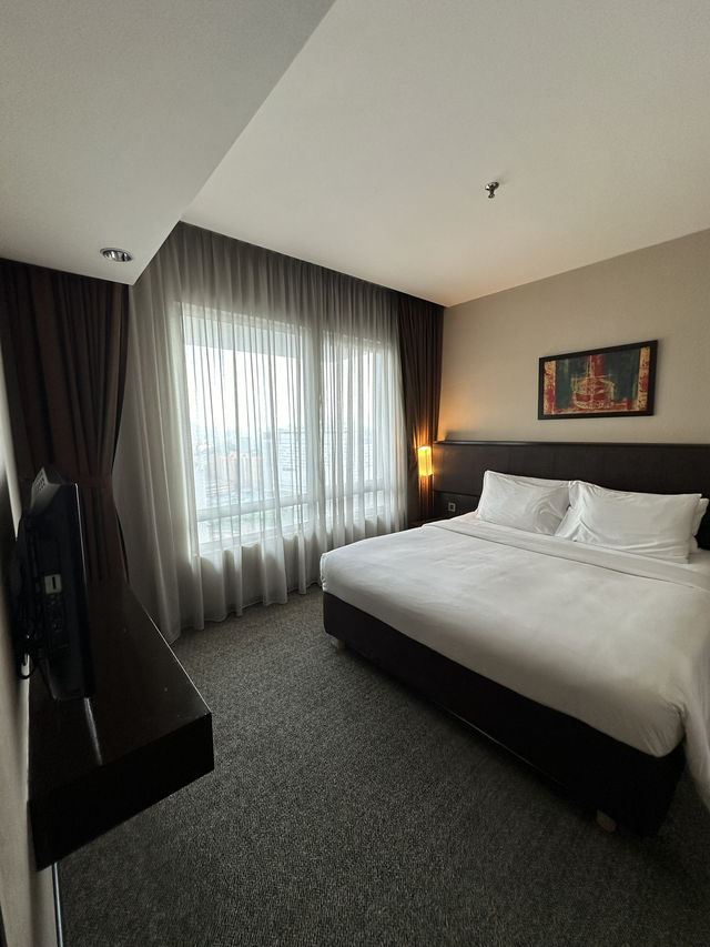 Comfort meets convenience at Furama Bukit Bintang