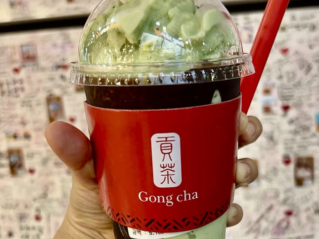 沒想到在韓國最常看到的奶茶竟然是它？貢茶初體驗超出預期！