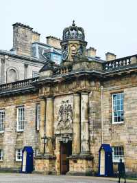 Hidden Gem in Edinburgh: The Enchanting Palace of Holyroodhouse