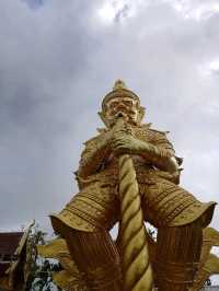 สักการะพระธาตุเมืองเชียงใหม่