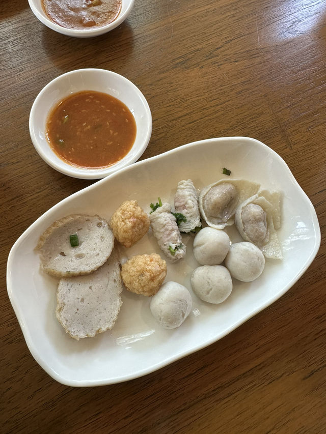 ก๋วยเตี๋ยวปลาเจ้าดังในเชียงใหม่🥢