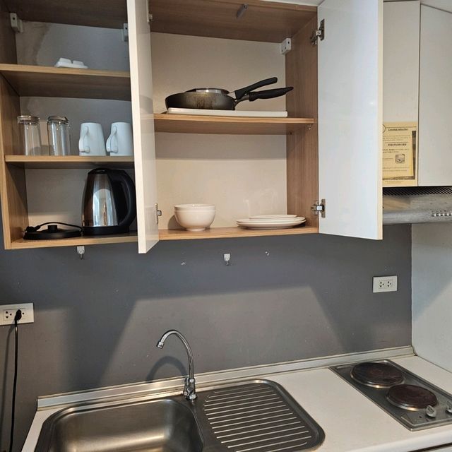 ที่พักหลักร้อย ห้องกว้าง สะอาด - Racha Residence