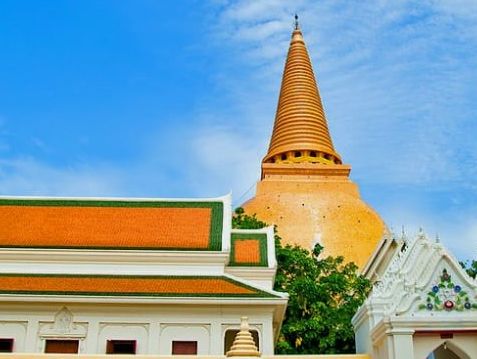 🏛️🍜 NAKHON PATHOM WEEKEND GUIDE: Ancient Wonders & Hidden Eats Just 1 Hour from Bangkok!