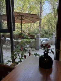 Yoga villa near Lingyin temple. 