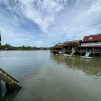 ตลาดน้ำบางน้อย สมุทรสงคราม