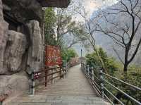 ช่องเขาเสือกระโจน虎跳峡