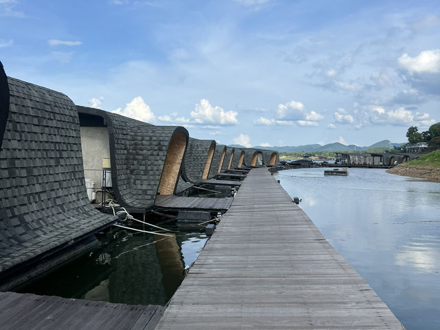 Z9 resort แพลอยน้ำสุดหรู ใกล้ชิดธรรมชาติ