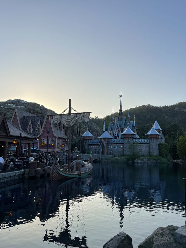 Frozen Ever After in Hong Kong Disneyland 