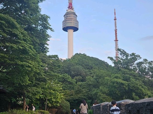 Namsan Park: The Road Less Traveled to Seoul Tower