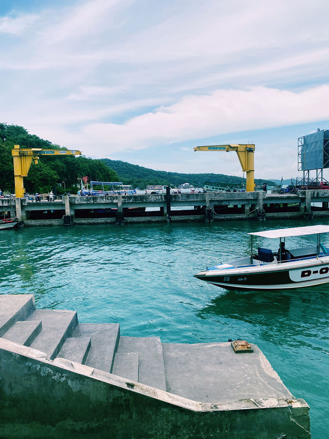 【タイ・サメット島】  バンコクからひと足伸ばして、宝石みたいなビーチへ🏝️✨