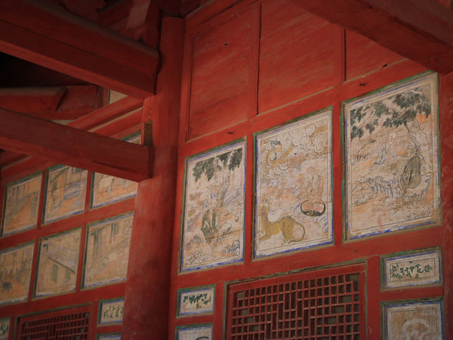 Magao Grottes: immersed Buddism 