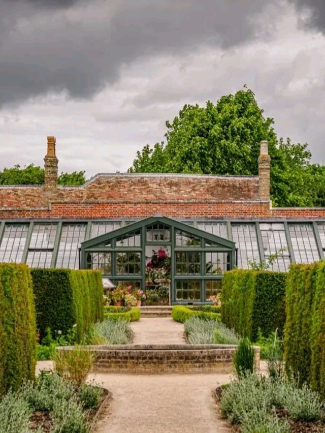 Wimpole Estate in Spring: A Whitsun Escape into Blooming Beauty