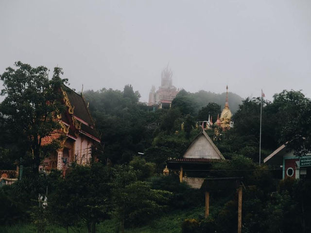 บ้านอีต่อง กาญจนบุรี สวยสุดหน้าฝน🌿