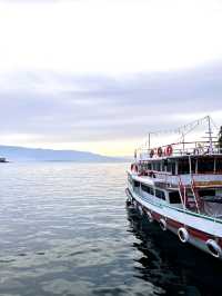 Pantai Bebas Parapat: A Must-Visit Lake Toba Lakeside Park