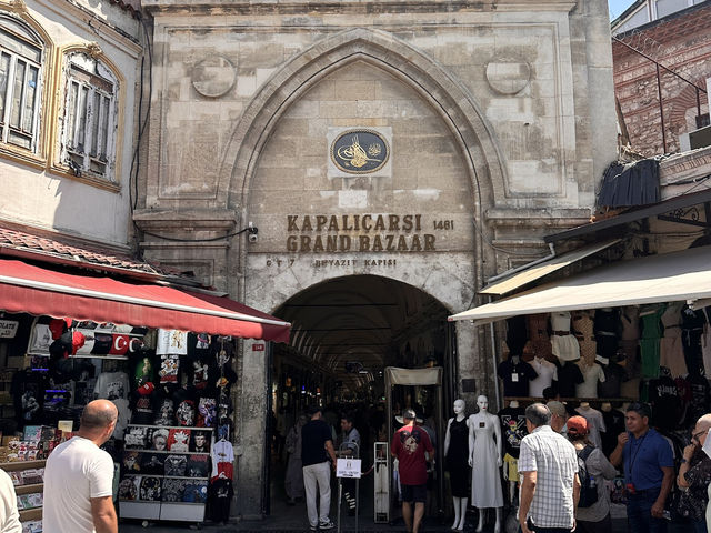 【グランドバザール（Grand Bazaar）｜世界最大級の屋根付き市場！イスタンブールのショッピング迷宮】