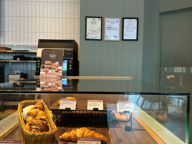 Disappointing Starbucks Reserve Experience at 1 Utama — Great Beans, Poor Execution
