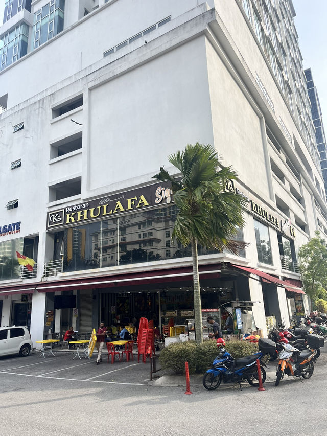 A Fiery Reunion with Malaysia—One Bite at a Time at Khulafa Restaurant
