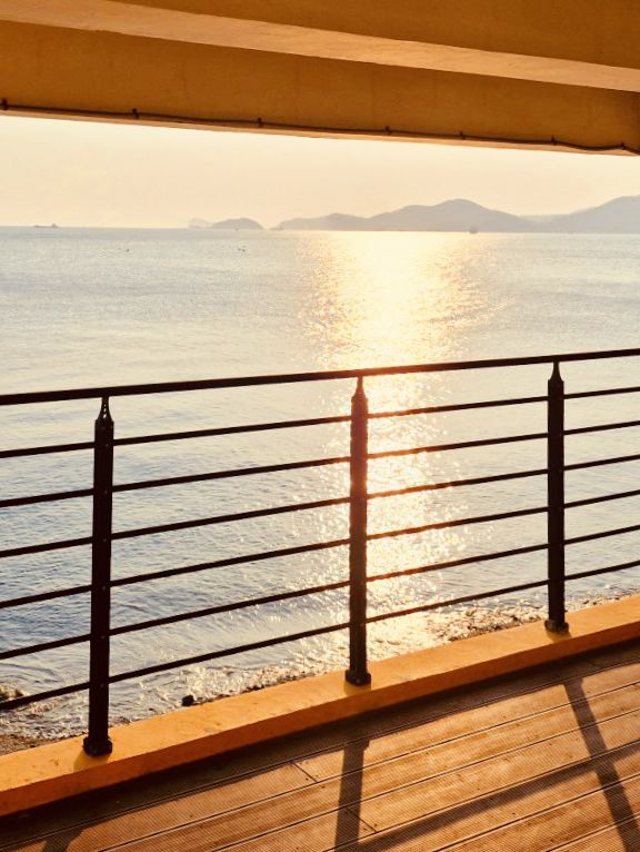 Jungrin Sunset Observatory, Busan: A Tranquil Spot for Golden Hour Magic