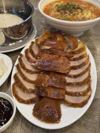 《大角咀好抵食片皮鴨》