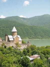 ジョージアの寄り道絶景🇬🇪アナヌリ教会⛪️