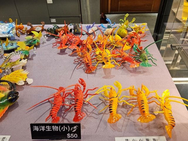多彩多姿的〔大鯖魚〕夢工場