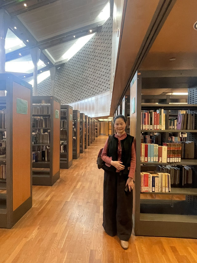埃及亞歷山大世界最老圖書館