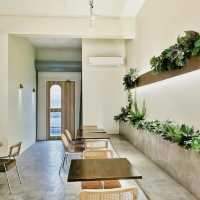 Golden Hours and Café Grandeur