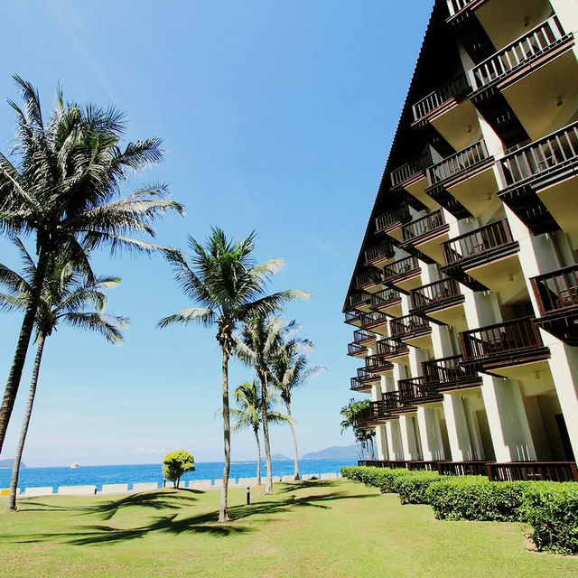 Harbour Views and Refined Horizons
