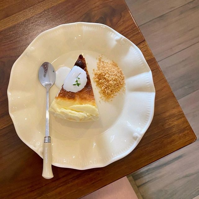 Layers Bakehouse Cafe