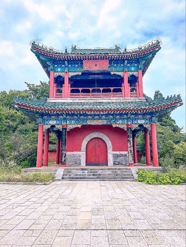“The Heavenly Gate of China”