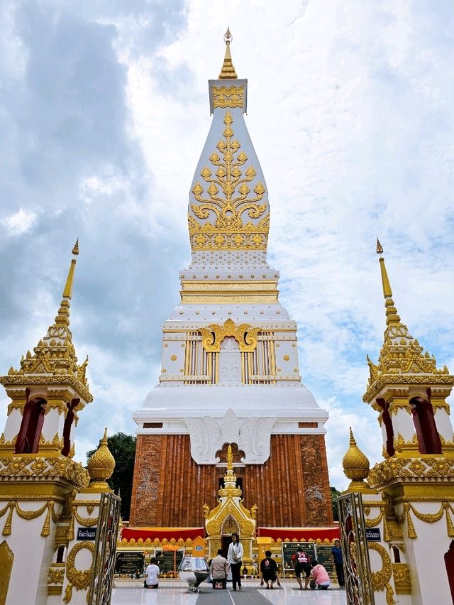 วัดพระธาตุพนมวรมหาวิหาร✨️