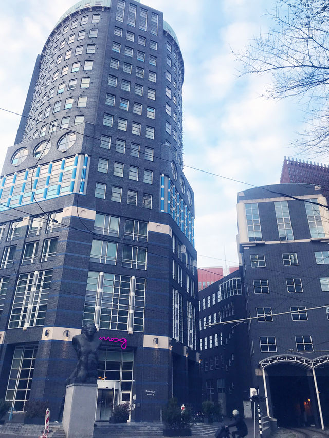 🏛 デン・ハーグとスキポールに見る建築や彫刻の変遷とホテル体験 🏛 デン・ハーグとスキポールに見る建築や彫刻の変遷とホテル体験