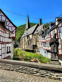 🏡🌿 Monreal: A Fairytale Village in the Eifel