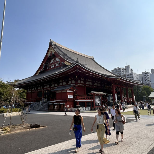 The Heart of Asakusa: A Solo Visit to Sensō-ji's Main Hall (Kannondō) 🙏