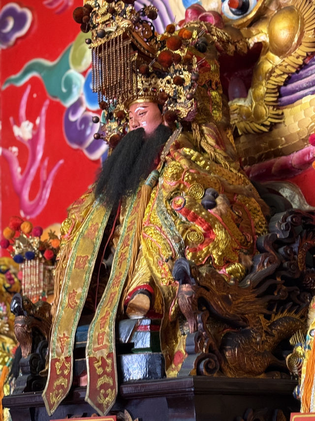 《香煙裊裊、古樑沉靜，宜蘭昭應宮以兩百年時光，見證城市變遷，也庇佑世代安穩》